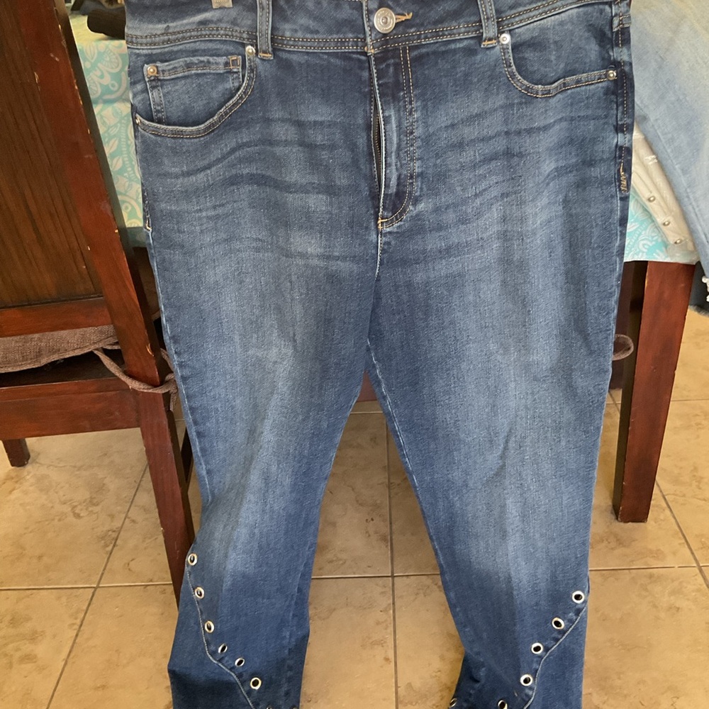 Women's Blue Eyelet-Trim Stretch Skinny Leg Jeans